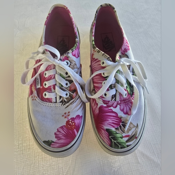 Vans Shoes - Vans Women's Pink Floral Canvas Sneakers 7.5